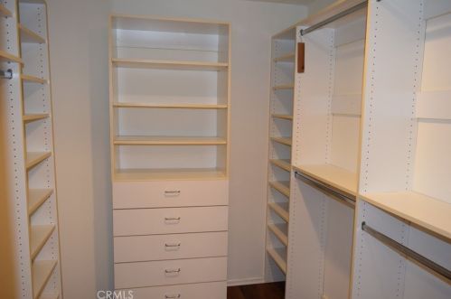 280 Cagney Ln, Newport Beach CA  92663-2661 exterior