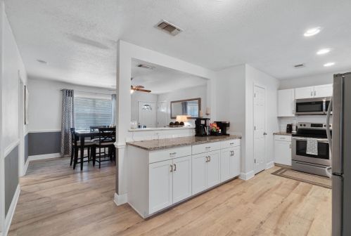 62 11 St, Shalimar FL  32579-1543 exterior
