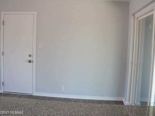 6462 Calle Luna, Tucson AZ  85710-5626 exterior