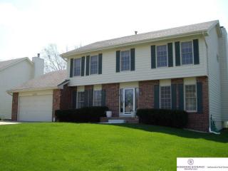 21407 Leavenworth Cir, Omaha NE  68022-2017 exterior