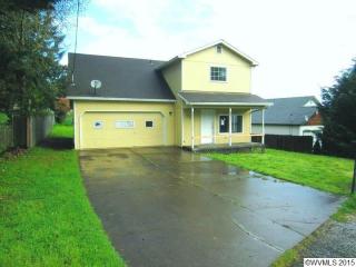 130 Ivy St, Willamina, OR 97396-2807