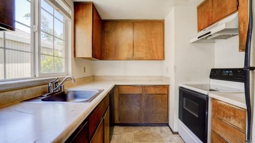1831 Shirley Dr, Benicia, CA 94510-2667