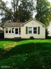 1030 Foster St, South Bend IN  46617-1236 exterior