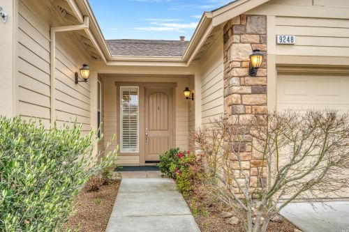 9248 Oak Trail Cir, Santa Rosa, CA 95409-6163