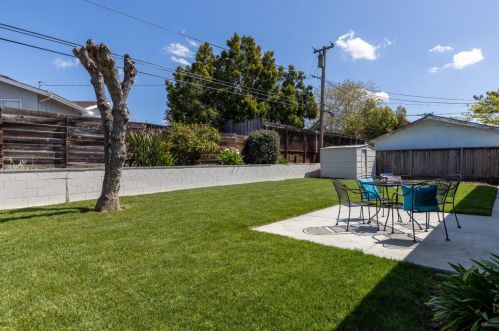 1216 Champagne Ln, San Jose CA  95132-3018 exterior