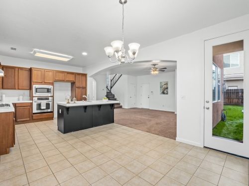 4478 Artemisa Dr, Fresno CA  93722-6450 exterior
