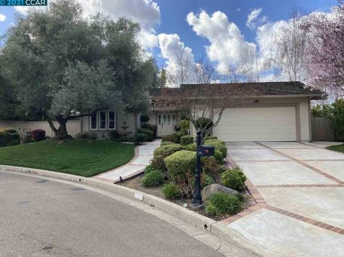 223 Cypress Hills Ct, Danville, CA 94526-6205