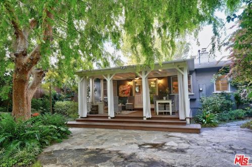 5528 Buffalo Ave, Van Nuys CA 91401-5226 exterior