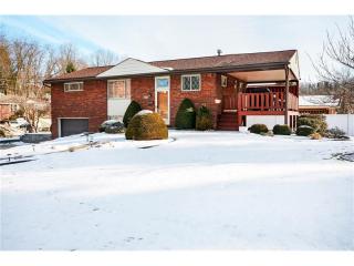 5601 Tracy Dr, Pittsburgh, PA 15236-3333