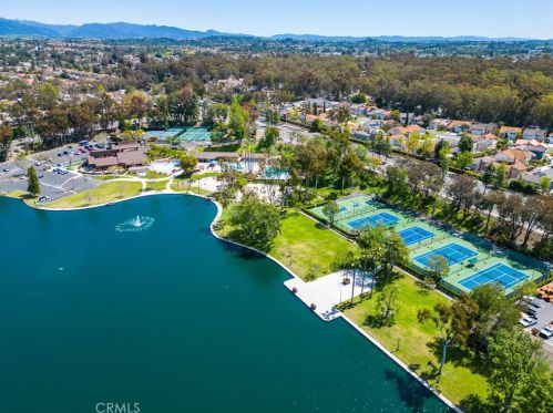 22112 Comanche Rd, El Toro CA  92630-3510 exterior