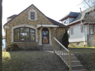 6227 Girard Ave, Milwaukee WI  53210-1335 exterior