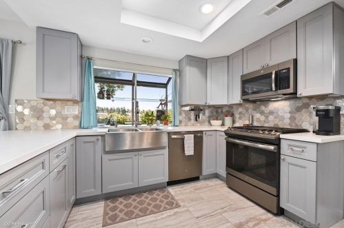 14796 Carmel Ridge Rd, San Diego CA  92128-3740 exterior