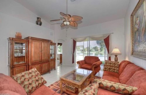 7771 Berkshire Pines Dr, Naples, FL 34104-9488