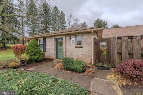 3010 Aronimink Pl, Macungie, PA 18062-1466