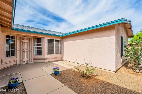 9691 Stonehaven Way, Tucson, AZ 85747-5117