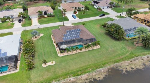 1147 Rotonda Cir, Placida, FL 33947-2120