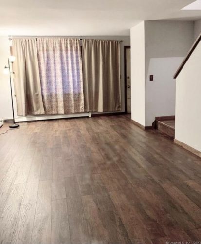 185 Shell St, Bridgeport CT  06605-2725 exterior