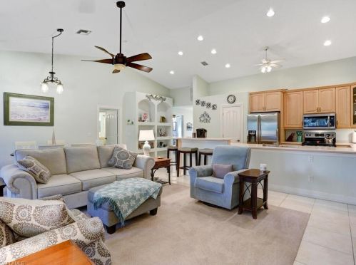 1940 Periwinkle Way, Sanibel, FL 33957-4102