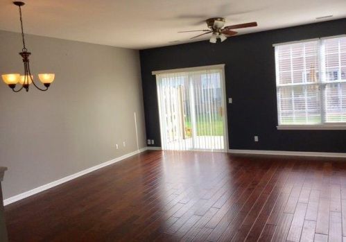 953 Flagstone Dr, Dyer IN  46311-2276 exterior