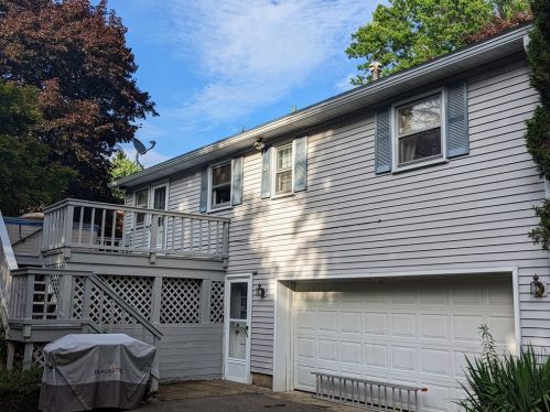 4 Manorview Dr, Greenville, PA 16125-8503