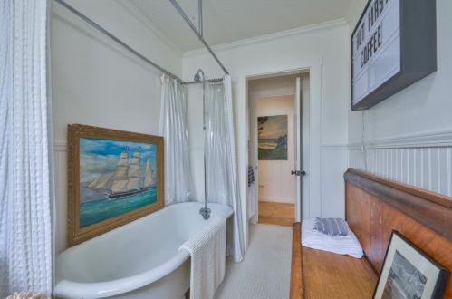 238 Park St, Del Monte Park CA  93950-3334 exterior