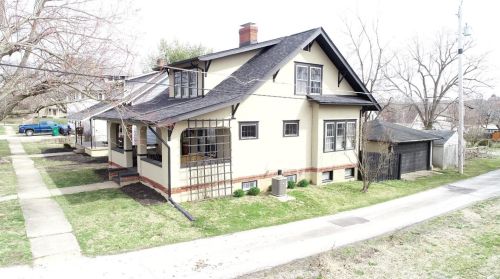 210 Vine St, Fairfax, OH 45133-1330