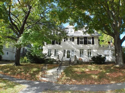 82 West St, Litchfield CT  06759-3500 exterior