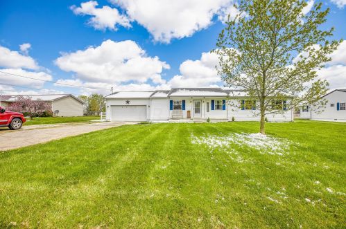 2514 East Dr, Marion, OH 43302-8615