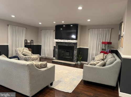 71 Harrington Cir, Willingboro NJ  08046-1823 exterior