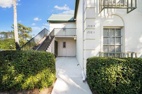 208 Bobolink Way, Naples FL  34105-2658 exterior