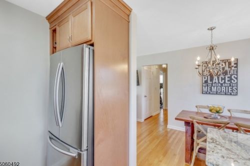 56 Lynwood Rd, Verona NJ  07044-1717 exterior