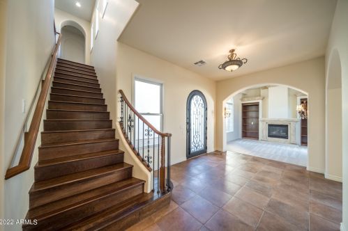 3437 Valerie Dr, Chandler AZ  85286-2371 exterior