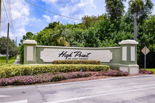 406 Sandpiper Dr, Fort Pierce FL  34982-6792 exterior