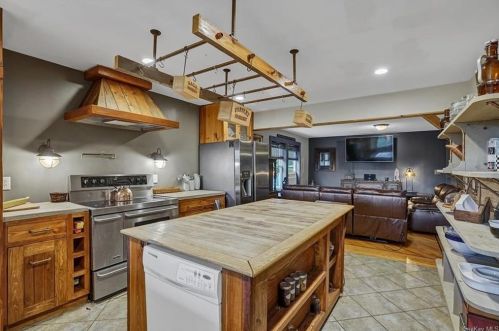 259 Shaw Rd, Middletown NY  10941-3246 exterior