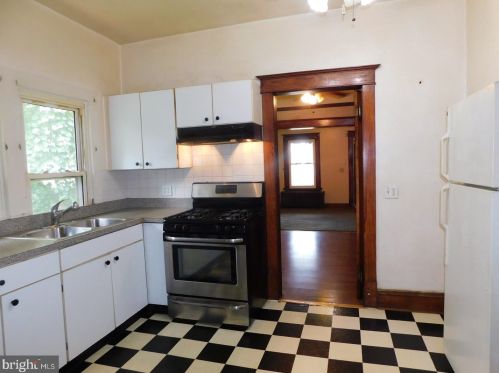 3520 Brothers Pl, Washington, DC 20032-1518