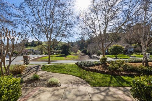 645 Sparhawk Dr, Morgan Hill, CA 95037-3452