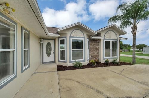 2036 Newmark Dr, Deltona FL  32738-6126 exterior