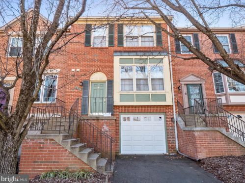 611 Davis Ave, Leesburg, VA 20175-3436