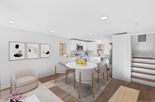 22 Fountain St, Norwich CT  06360-5008 exterior