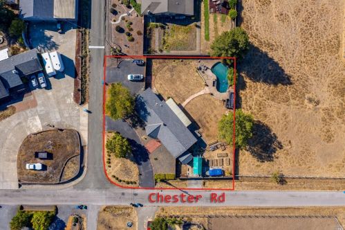 2294 Chester Dr, Penngrove CA  94951-9529 exterior