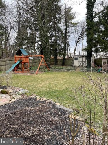 3212 Hilltop Rd, Newtown Square PA  19073-4207 exterior