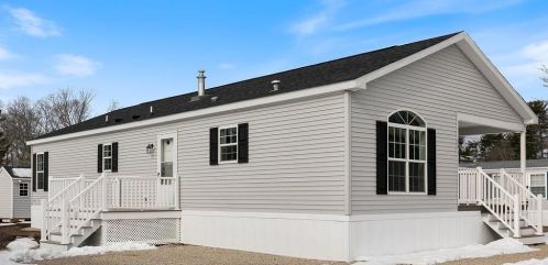 39 Hagop Rd, Salem, NH 03079-3709
