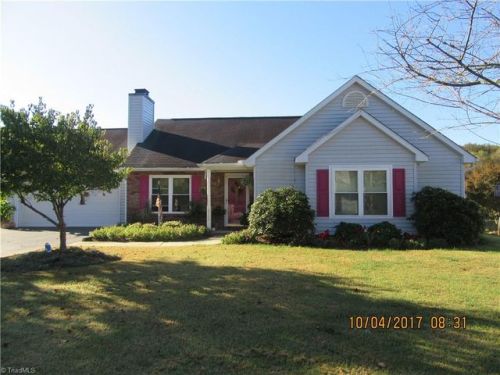 2340 Asheby Woods Ct, Kernersville, NC 27284-6407