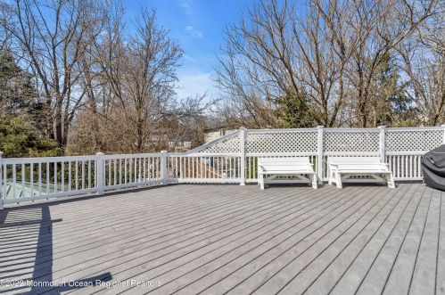 17 Dogwood Dr, Jackson Twp NJ  08527-1342 exterior