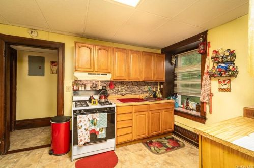 21 Fort Putnam St, Highland Falls NY  10928-2026 exterior