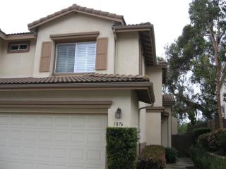 1876 Morning View Dr, Vista, CA 92084-3349