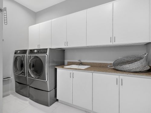 5 Curie Ct, Rancho Mirage CA  92270-2713 exterior