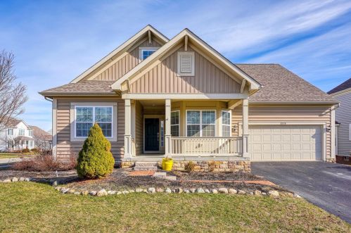 1518 Fairway Dr, Darbydale, OH 43123-2548