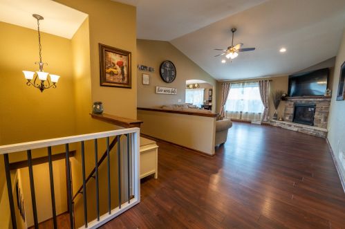 232 Owls Ln, Kewaskum, WI 53040-9056