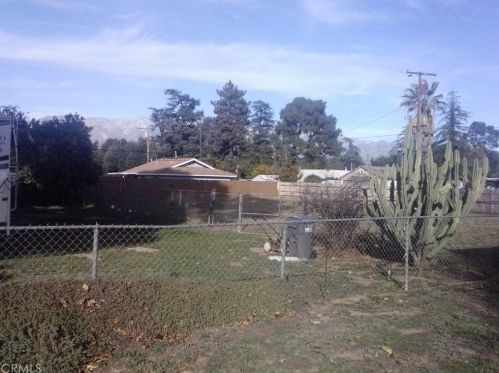 1002 Magnolia Ave, Beaumont CA  92223-1837 exterior